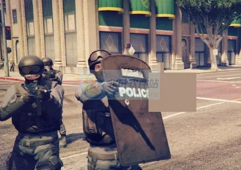 [GTAV]警察盾牌MOD-单机屋-GTA5MOD下载站-好玩的单机游戏网